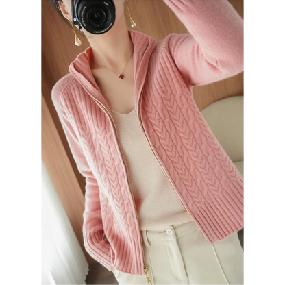 Elvira™ | Smal & Stilrent Stickat Kofta