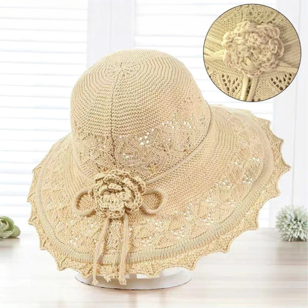 Livia™ | Elegant Virkad Sommarhatt med Blomdetalj