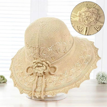 Livia™ | Elegant Virkad Sommarhatt med Blomdetalj