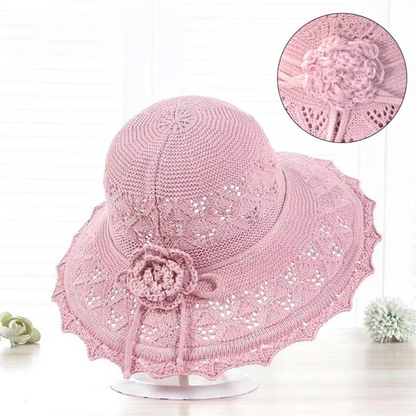 Livia™ | Elegant Virkad Sommarhatt med Blomdetalj