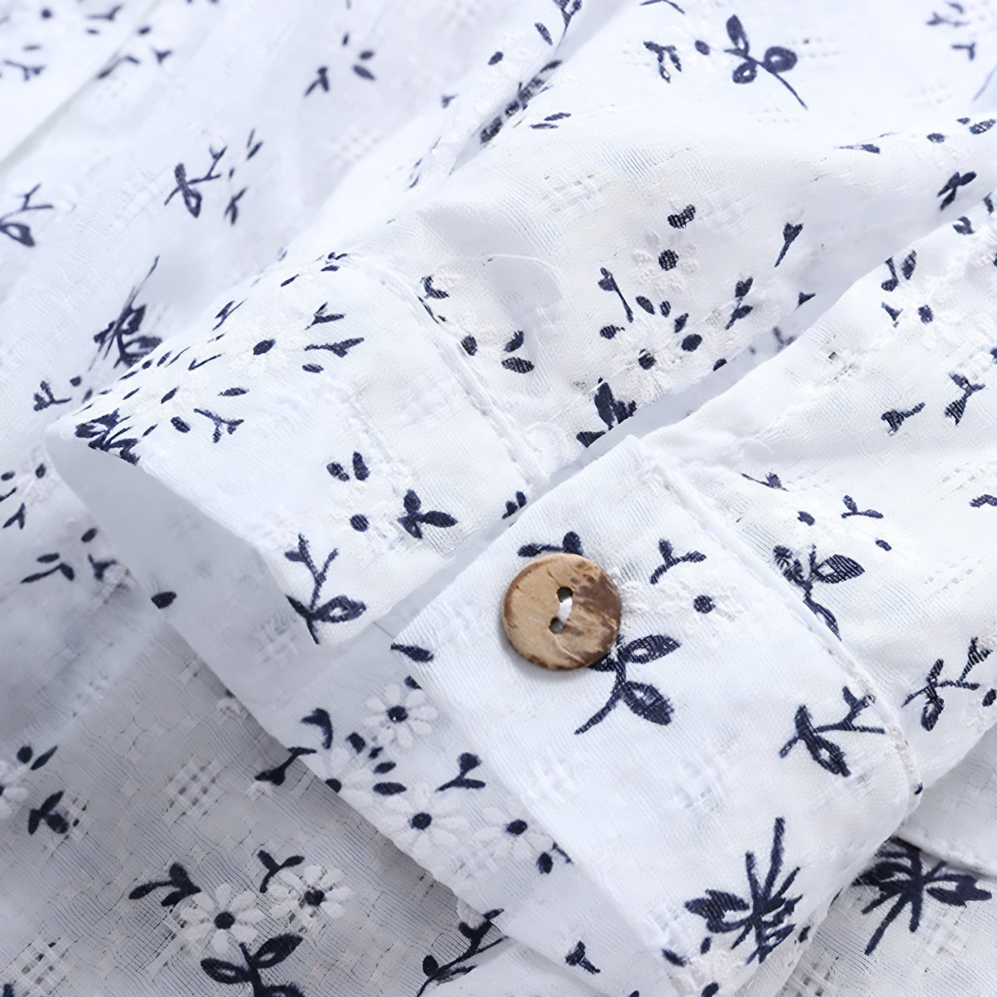 Freja™ | Blommig Blusfavorit som Följer Ditt Tempo