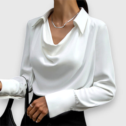Ivanna™ | Chic Blus med Draperad Krage