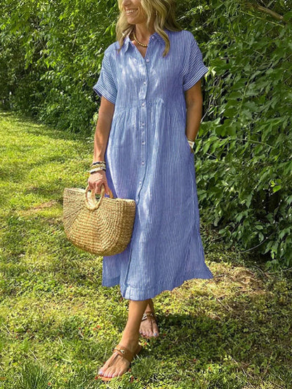 Astrid™ | Elegant randig skjortklänning med knappslå och krage